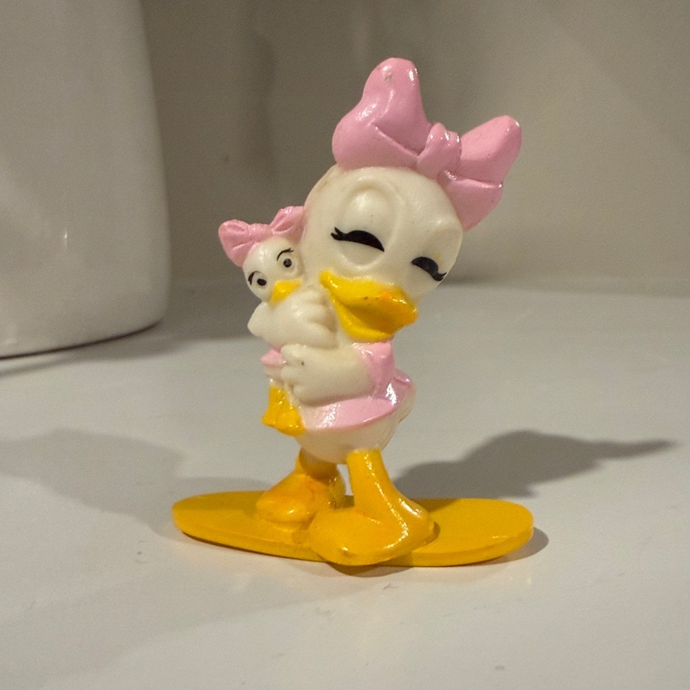 Vintage 1991 Disney DuckTales figure by Kellogg’s - Webby       kids toy toys
